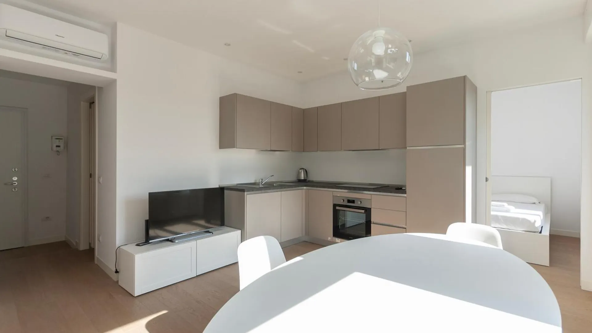 Youhosty - Bright Apartment Gioia Milaan